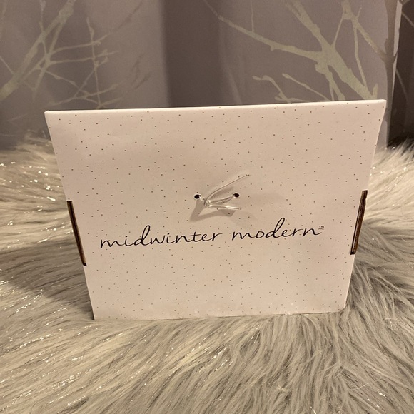 BNWT MIDWINTER MODERN Viral Gold Rhinestone Bow Christmas Tree Topper - Picture 4 of 5